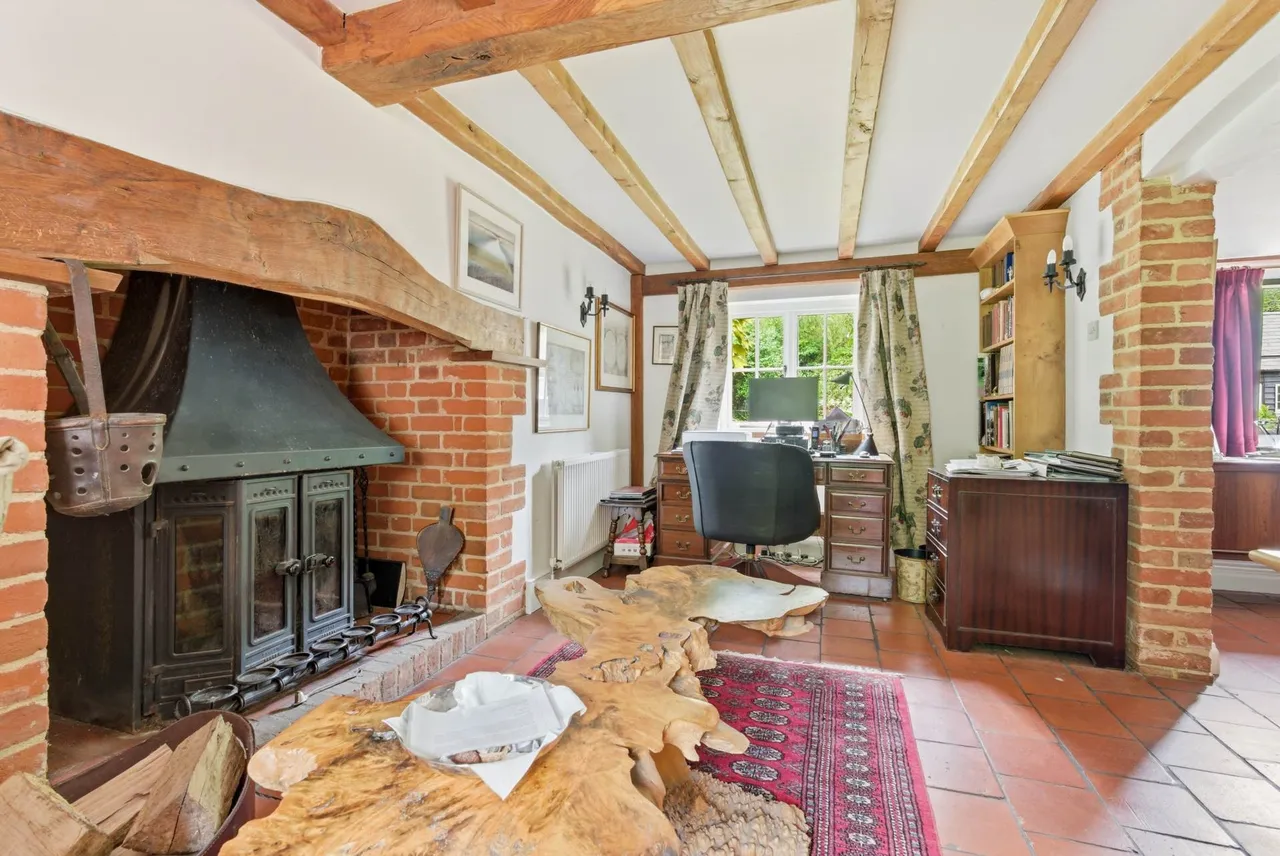 Missenden Road, Butlers Cross, photo 6