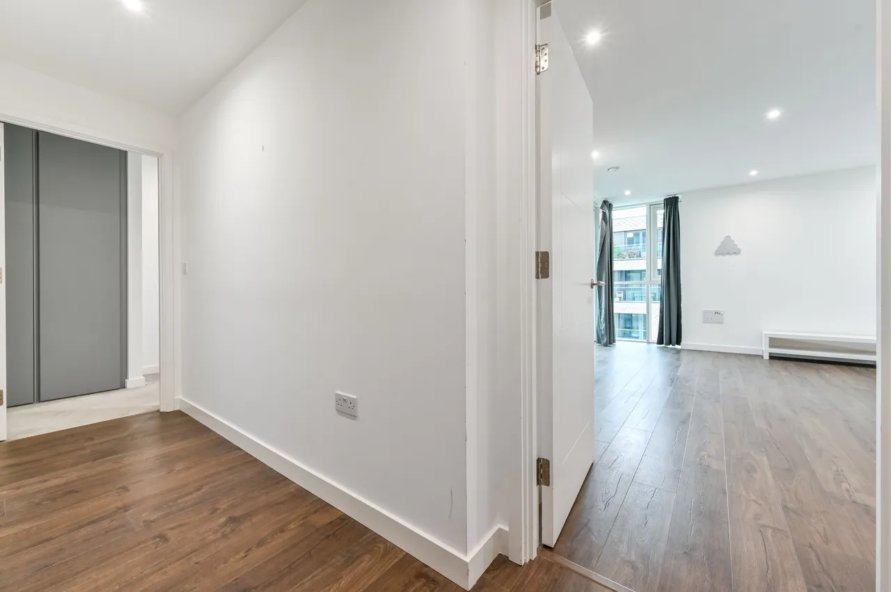 Flat 208, Hartingtons Court, Coster Avenue, London, photo 10