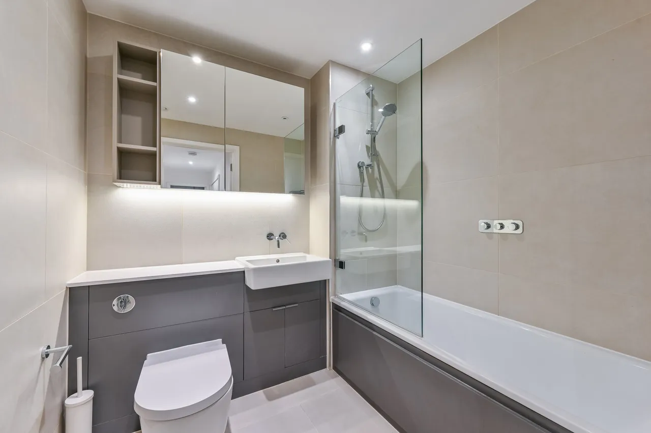 Flat 208, Hartingtons Court, Coster Avenue, London, photo 11