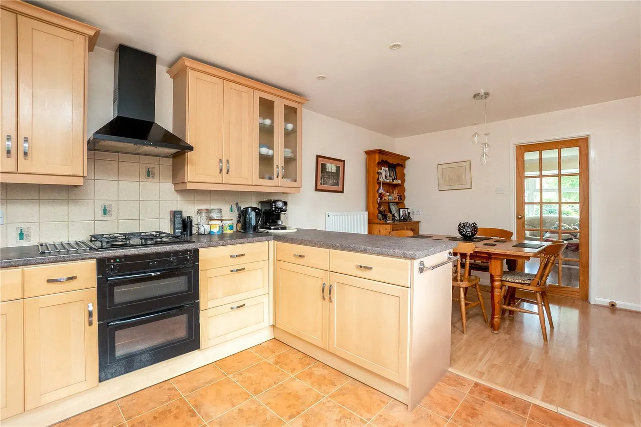 Lincoln Close, Wellesbourne, Warwick, Warwickshire, CV35, photo 5