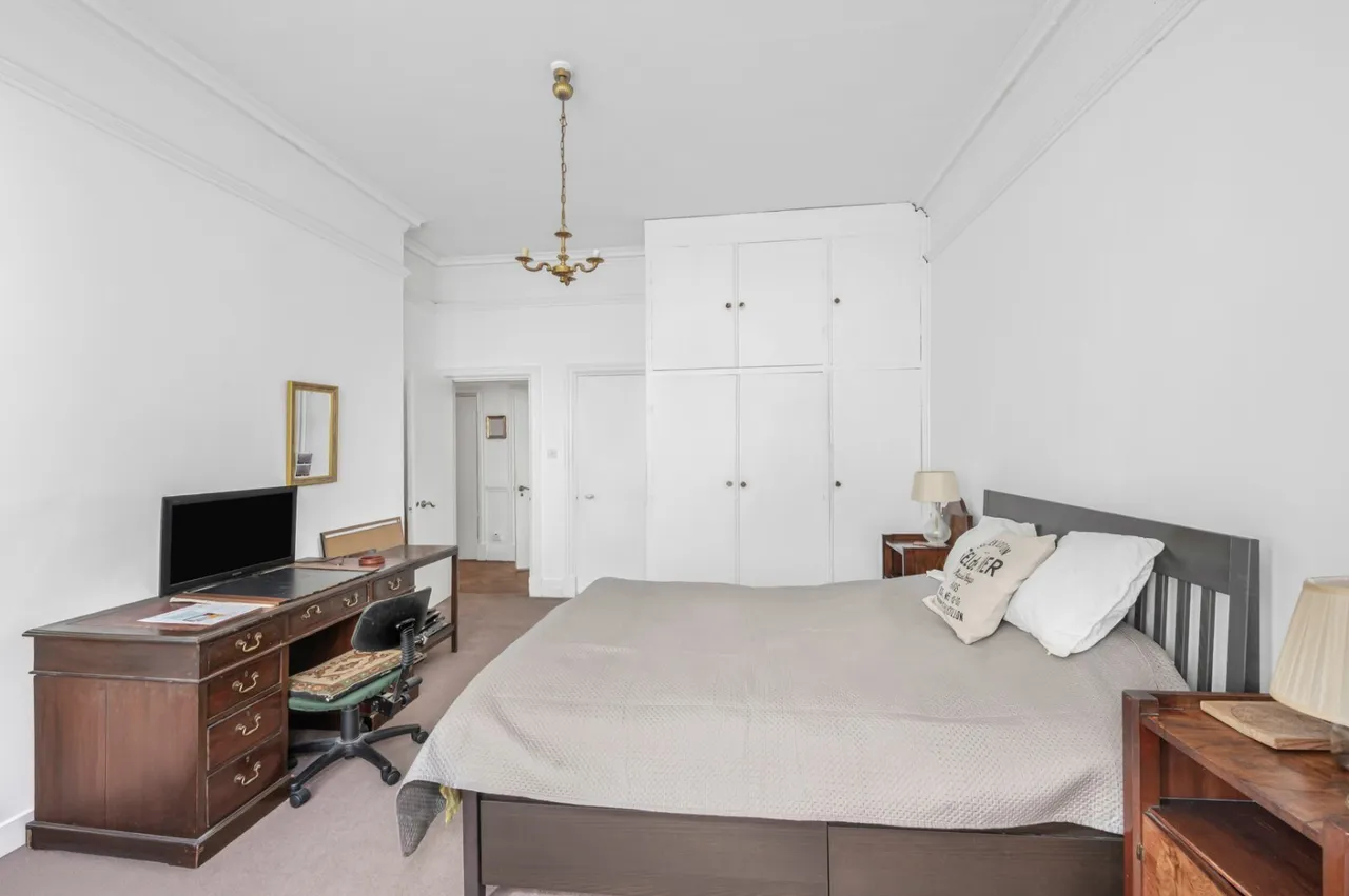 Great Portland Street, Fitzrovia, W1W, photo 15