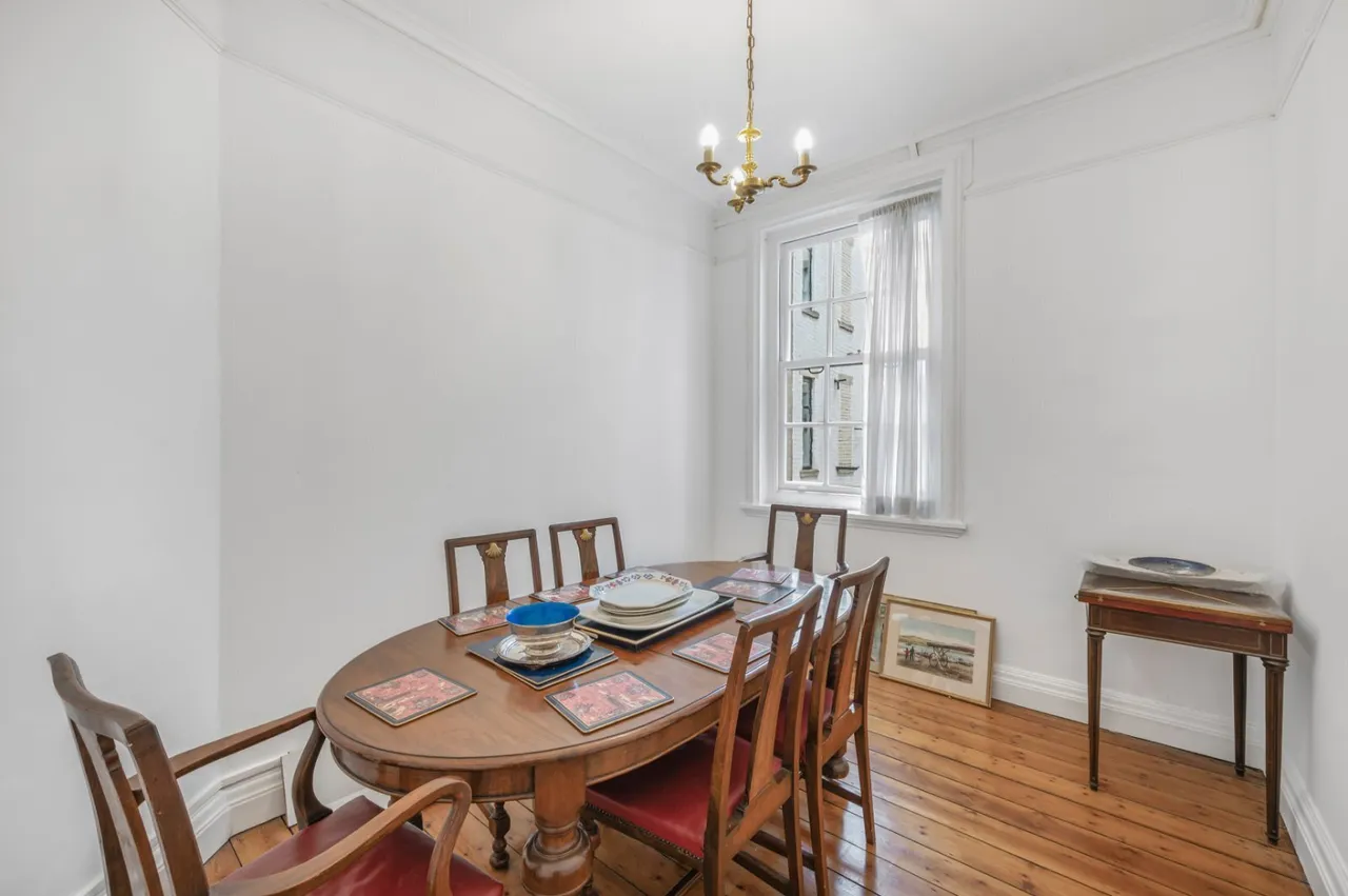 Great Portland Street, Fitzrovia, W1W, photo 5