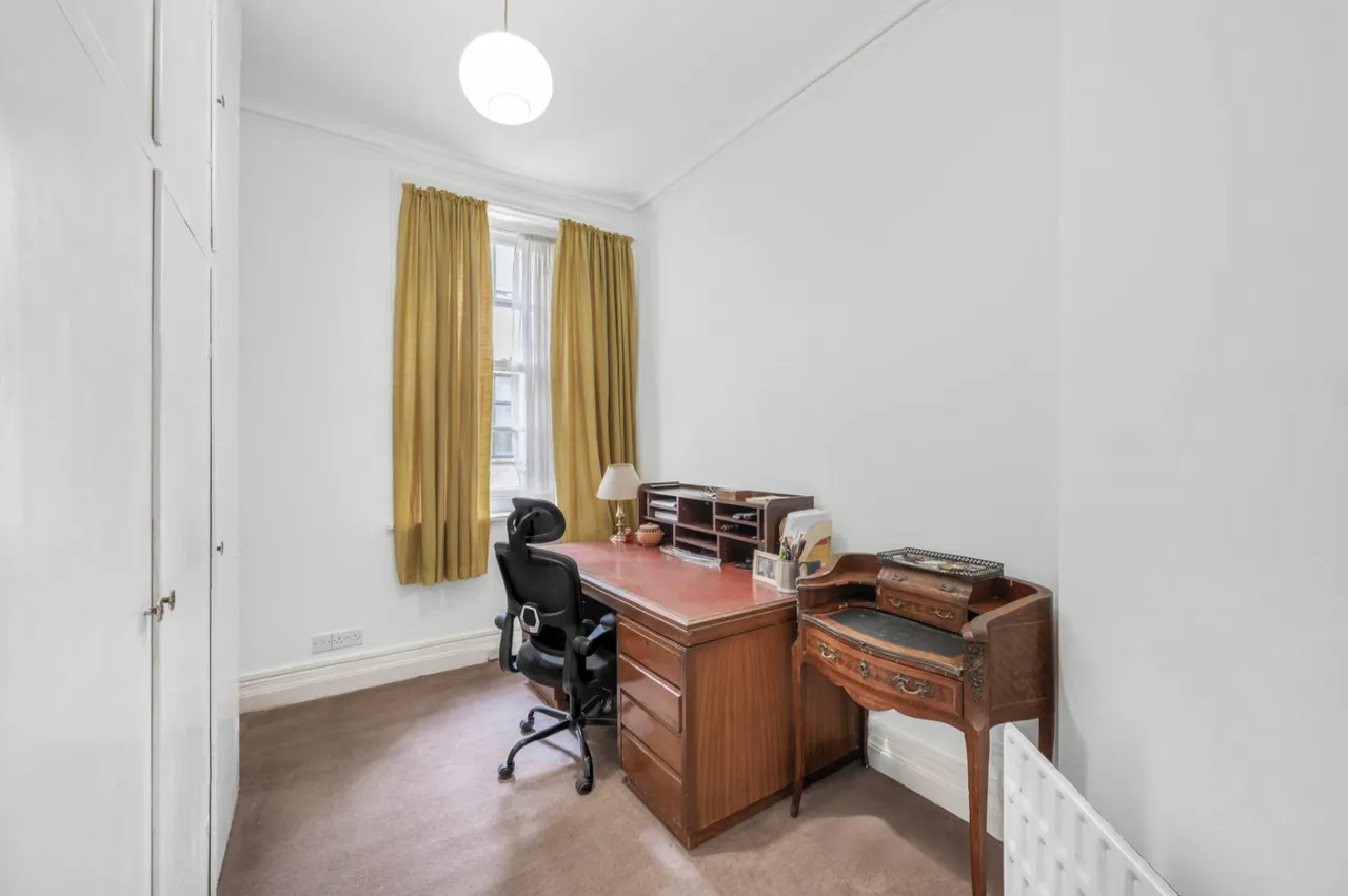 Great Portland Street, Fitzrovia, W1W, photo 8
