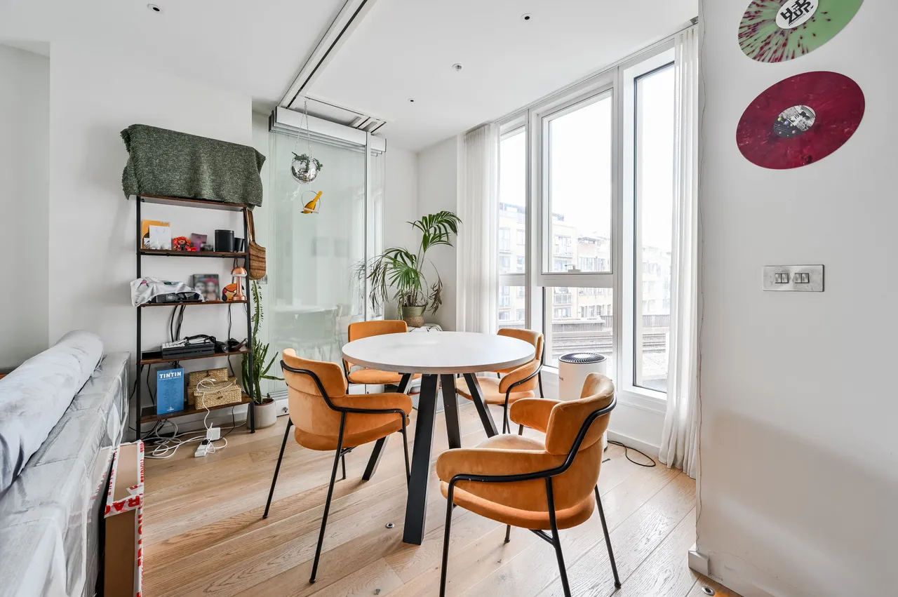 Apartment 13, The Waterson Building, Long Street, London, photo 4