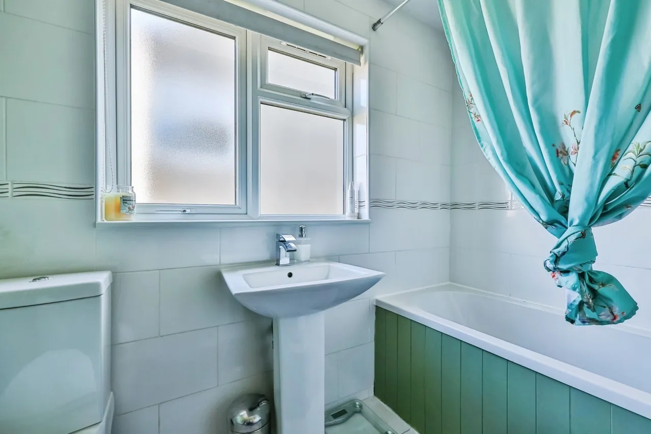 Coronation Road, Bestwood Village, NG6, photo 13