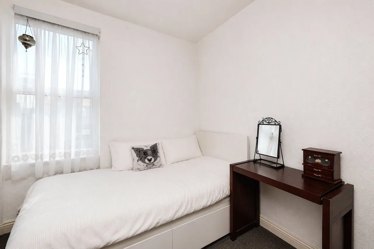 Victoria Road, Walthamstow, E17, photo 5