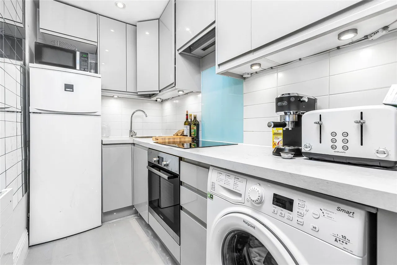Old Brompton Road, London, SW5, photo 4