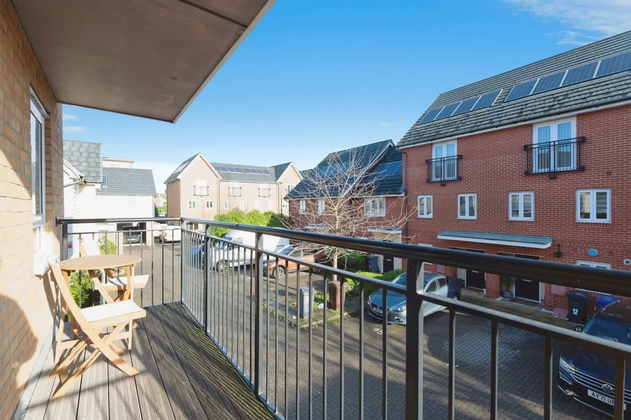 Chase Way, Grays, Essex, RM20, photo 14