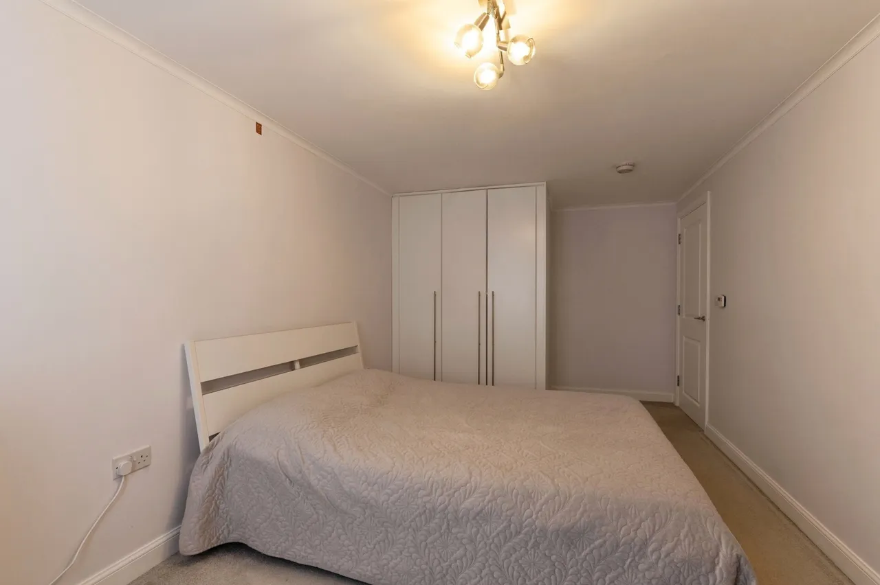 Chase Way, Grays, Essex, RM20, photo 12