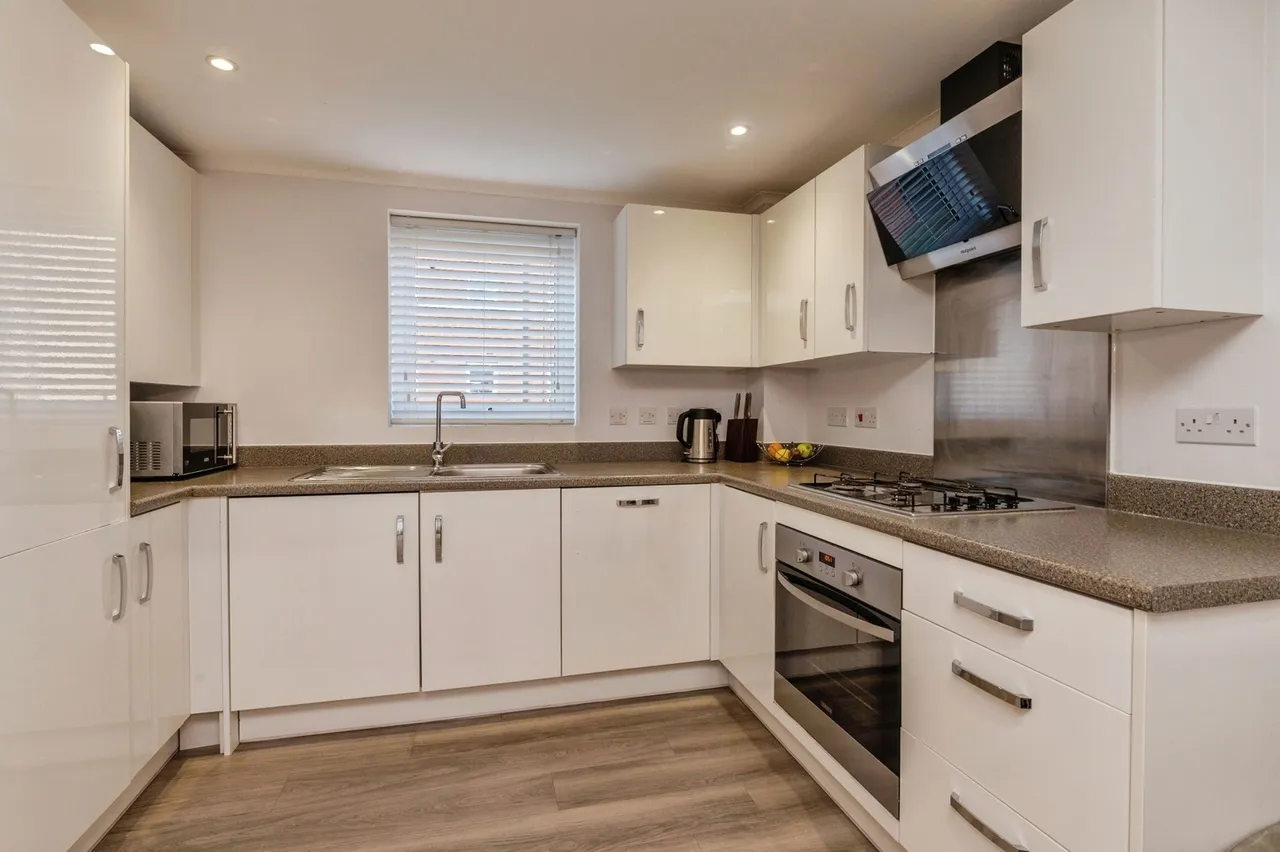 Chase Way, Grays, Essex, RM20, photo 10