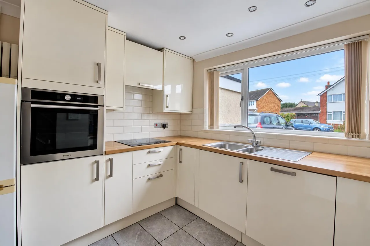 Claremont Road, Tamworth, B79, photo 4