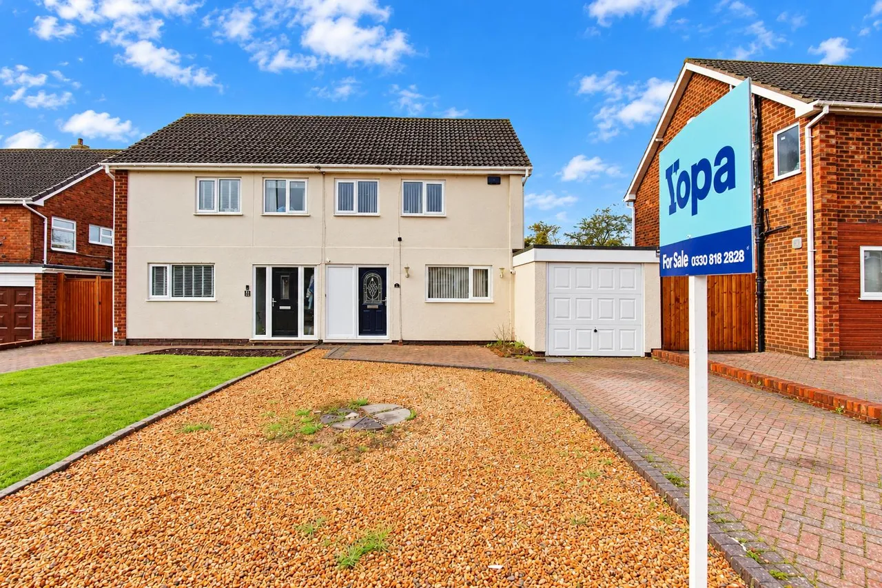 Claremont Road, Tamworth, B79, photo 31
