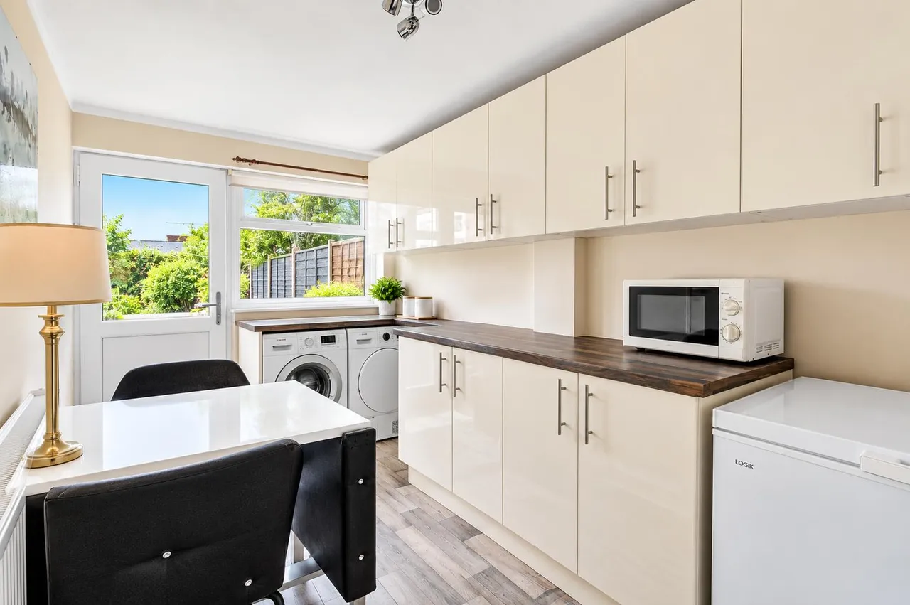 Claremont Road, Tamworth, B79, photo 6