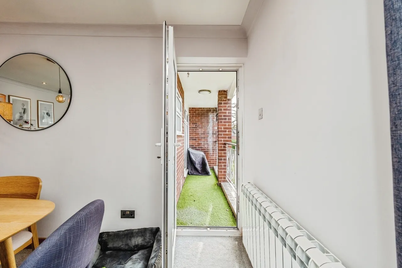 Lynton Court, Lynton Lane, Alderley Edge, Cheshire, SK9, photo 10
