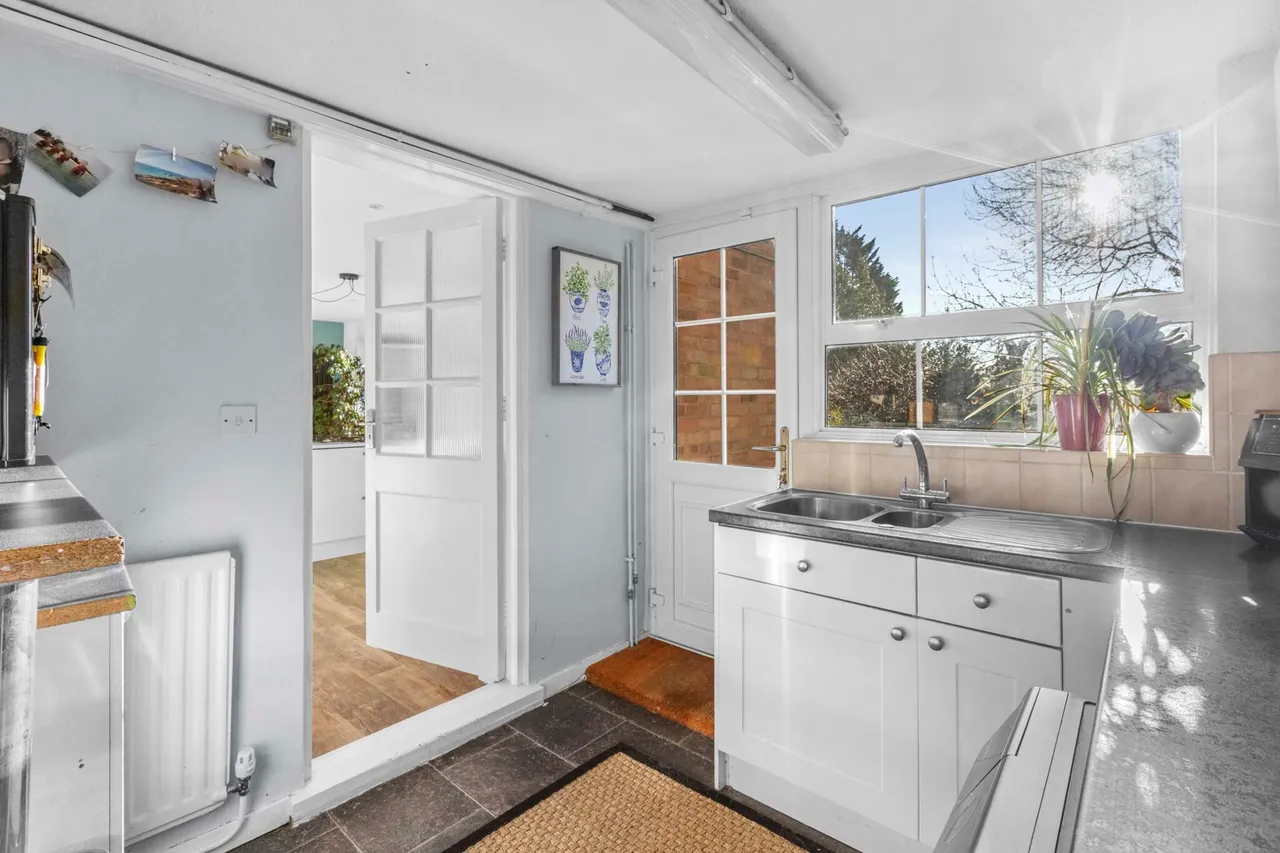 Sunnycroft, Downley, HP13, photo 8
