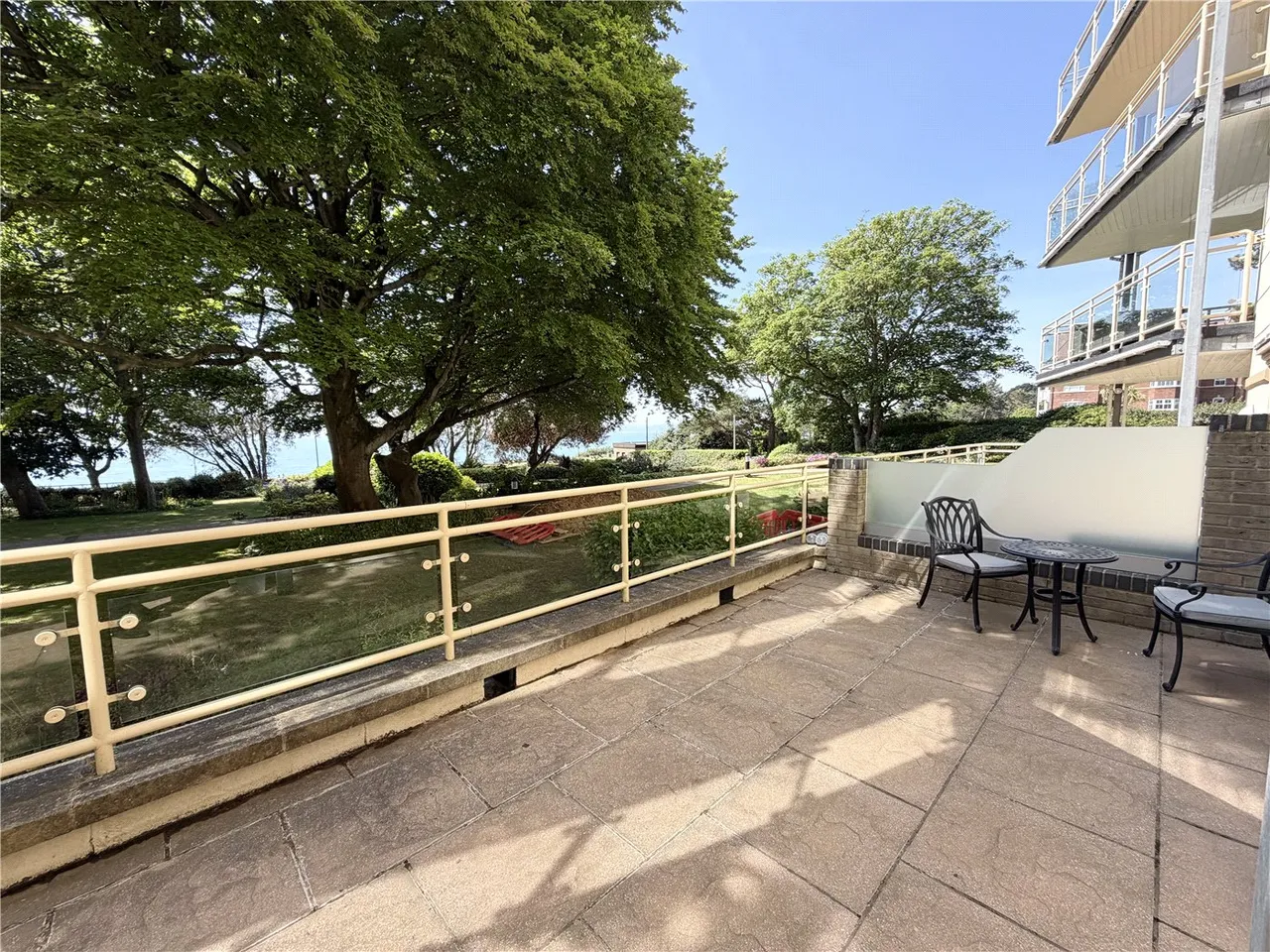 West Cliff Road, Bournemouth, BH2, photo 2