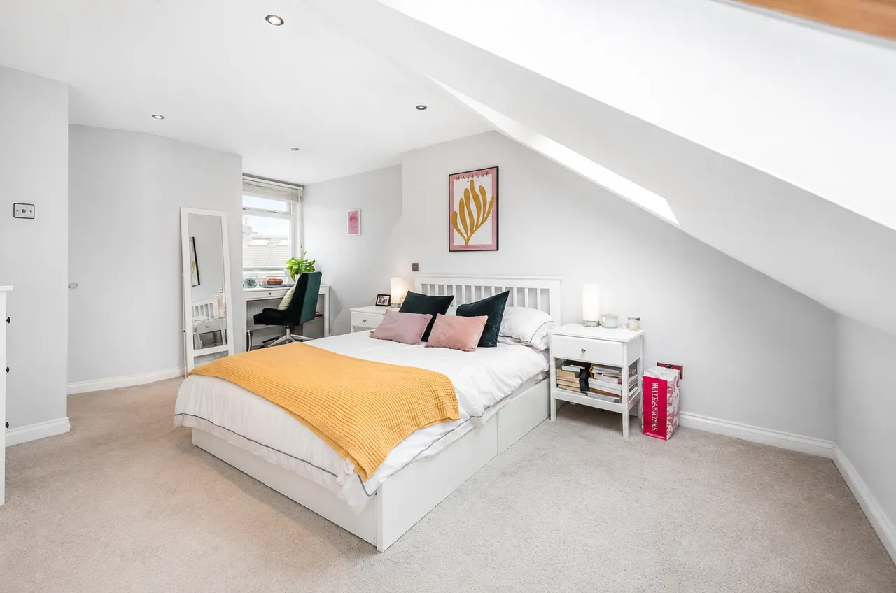 Garratt Lane, Earlsfield, SW17, photo 3