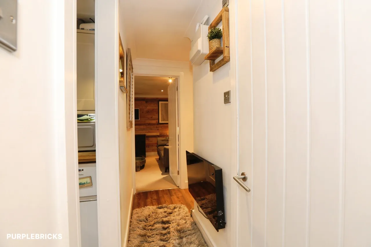 Alders View Drive, East Grinstead, RH19, photo 9
