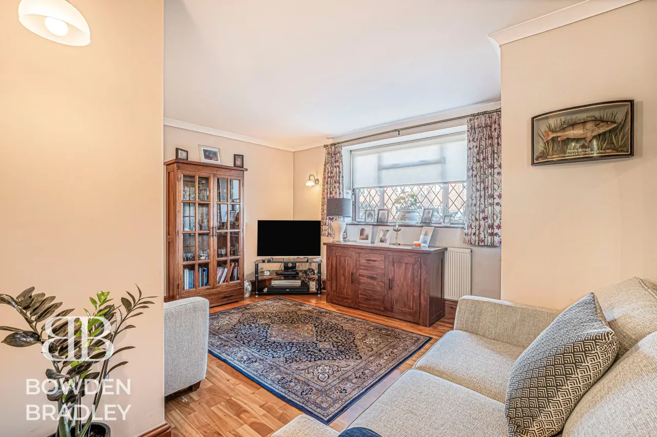 Elmbridge Road, Hainault, IG6, photo 6