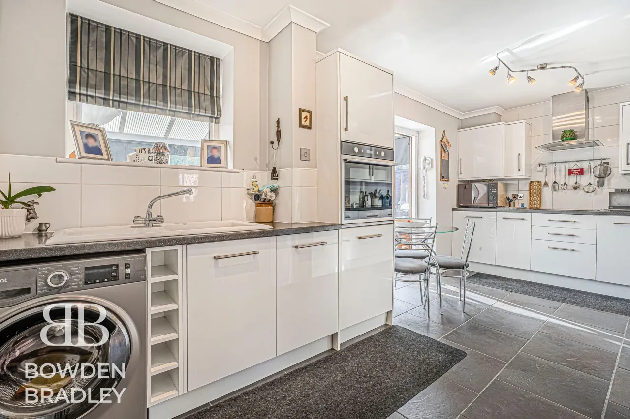 Elmbridge Road, Hainault, IG6, photo 5