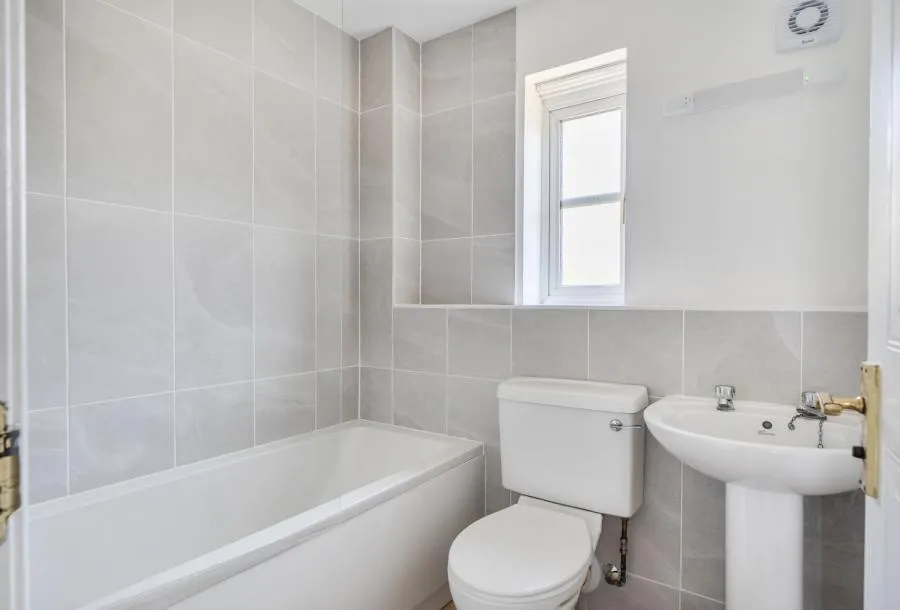 Brookthorpe Court, Yate, BS37, photo 8