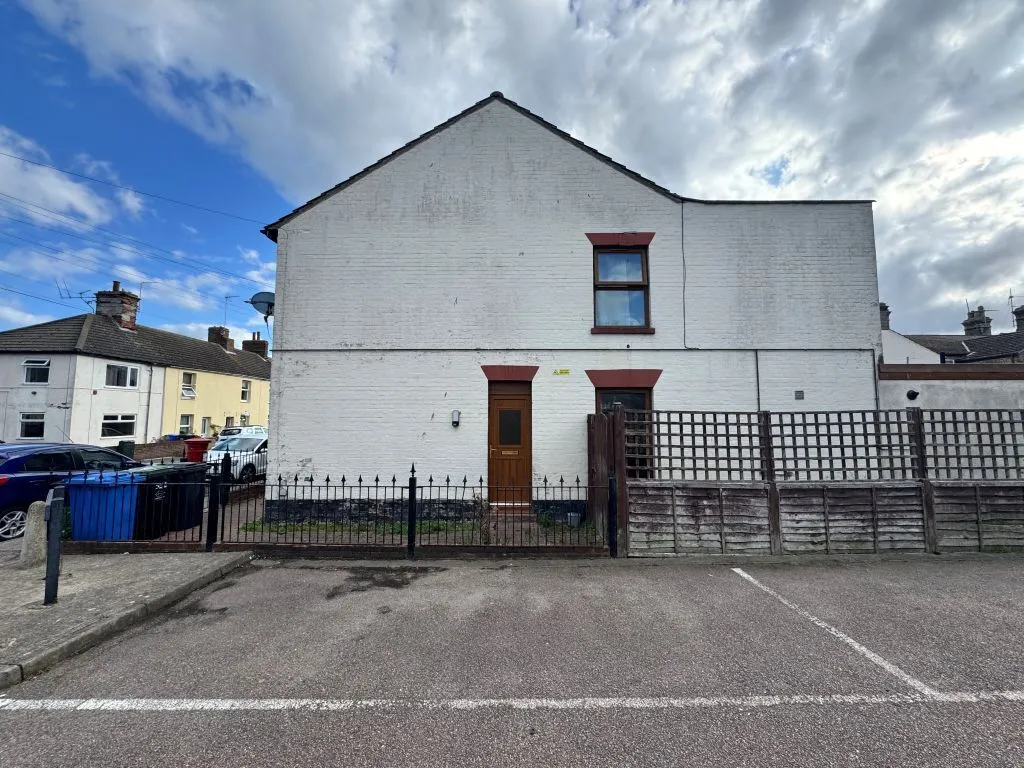 3 bed house for sale — Trafalgar Street, Lowestoft