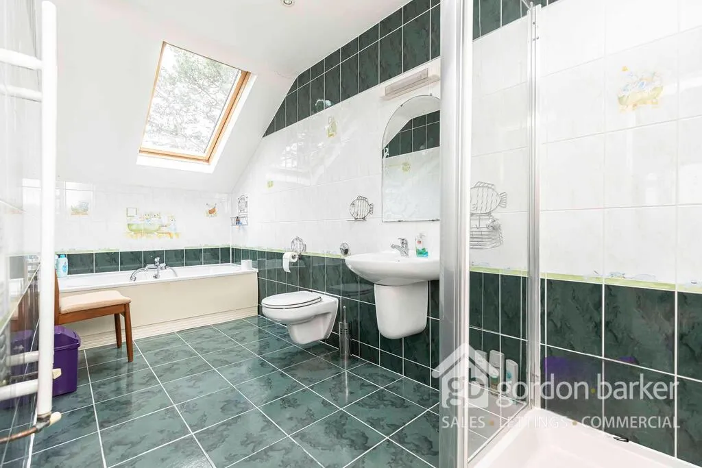 Woodside Close, Ferndown, BH22 9LG, photo 45