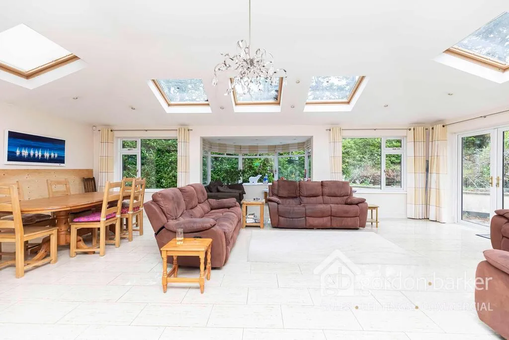 Woodside Close, Ferndown, BH22 9LG, photo 8