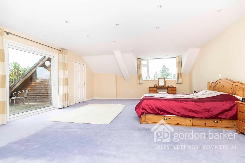 Woodside Close, Ferndown, BH22 9LG, photo 38