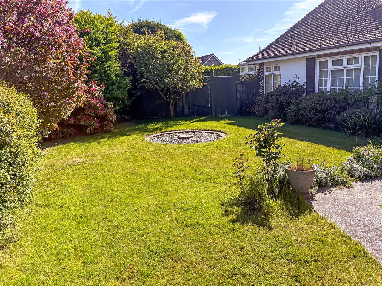 Ruston Park, Rustington, photo 18