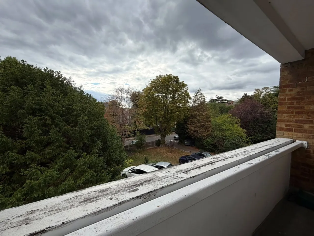 Savona Court, The Downs, photo 8