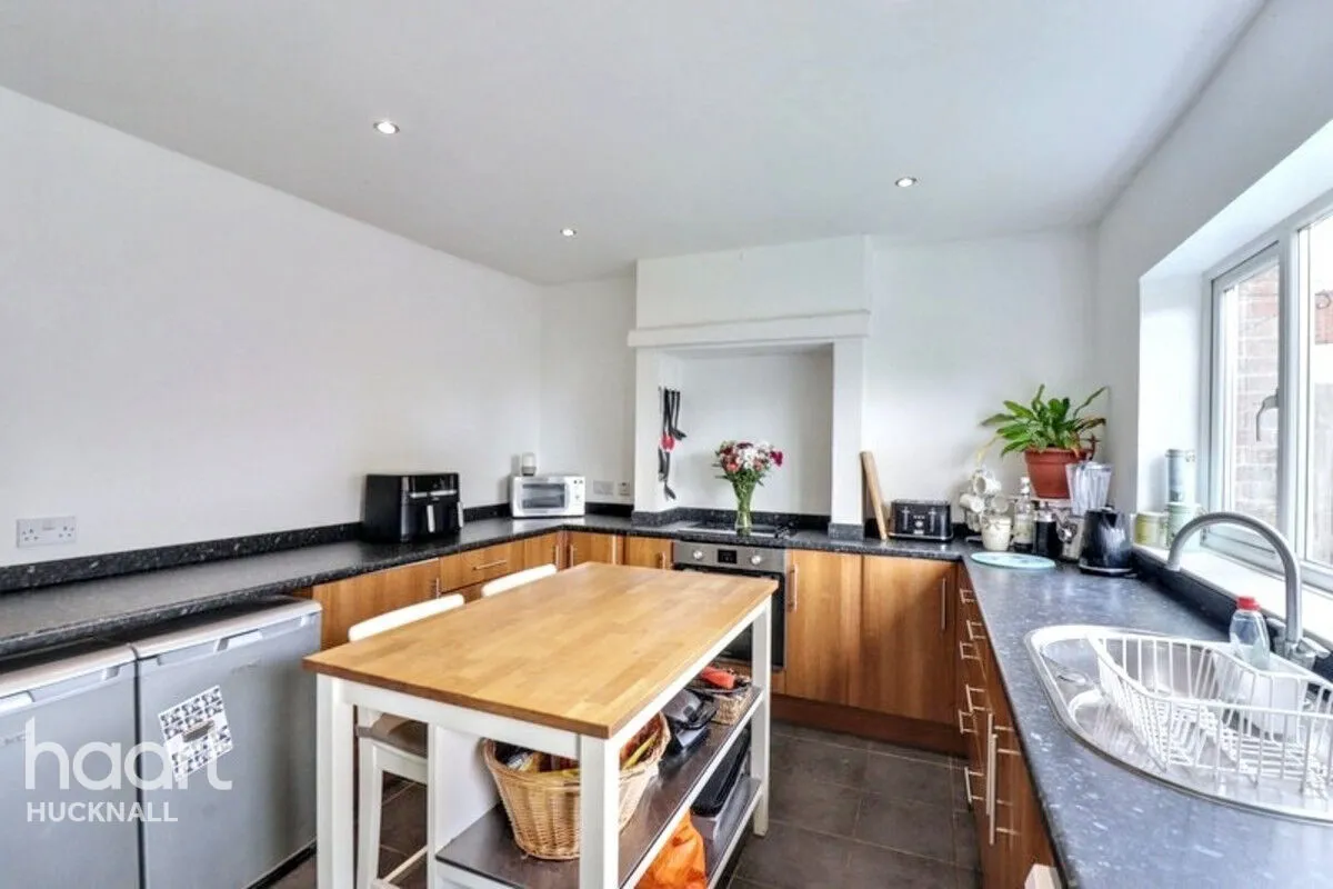 Leabrooks Road, Alfreton, DE55, photo 4