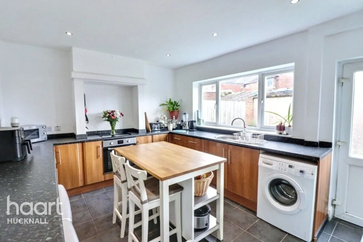 Leabrooks Road, Alfreton, DE55, photo 2