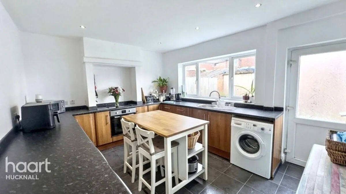 Leabrooks Road, Alfreton, DE55, photo 5
