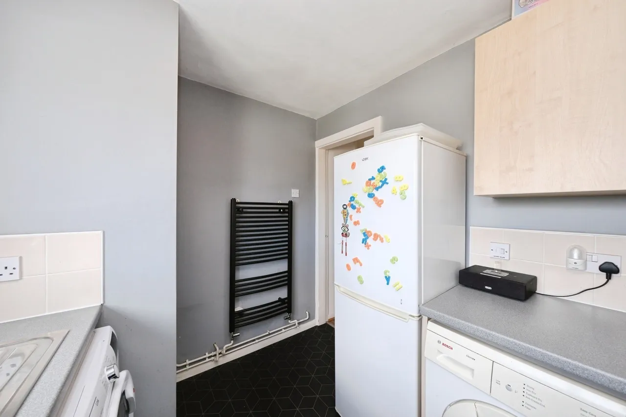 Raithby Close, Nottingham, NG5, photo 9