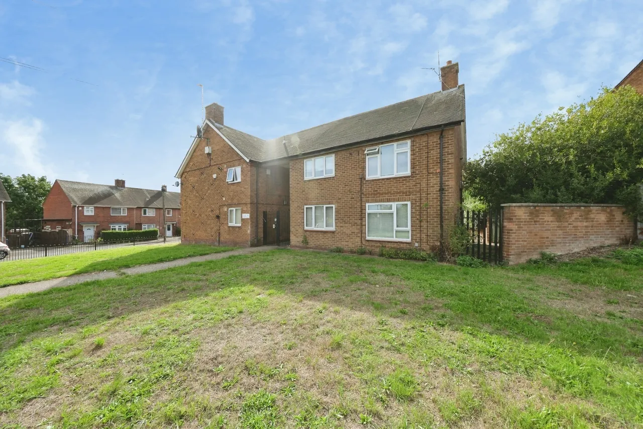 Raithby Close, Nottingham, NG5, photo 17