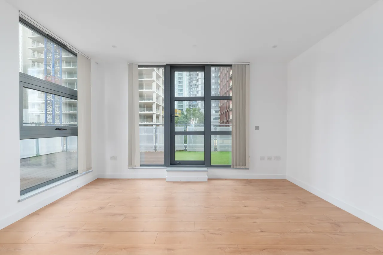 Manilla Street, London, E14, photo 2