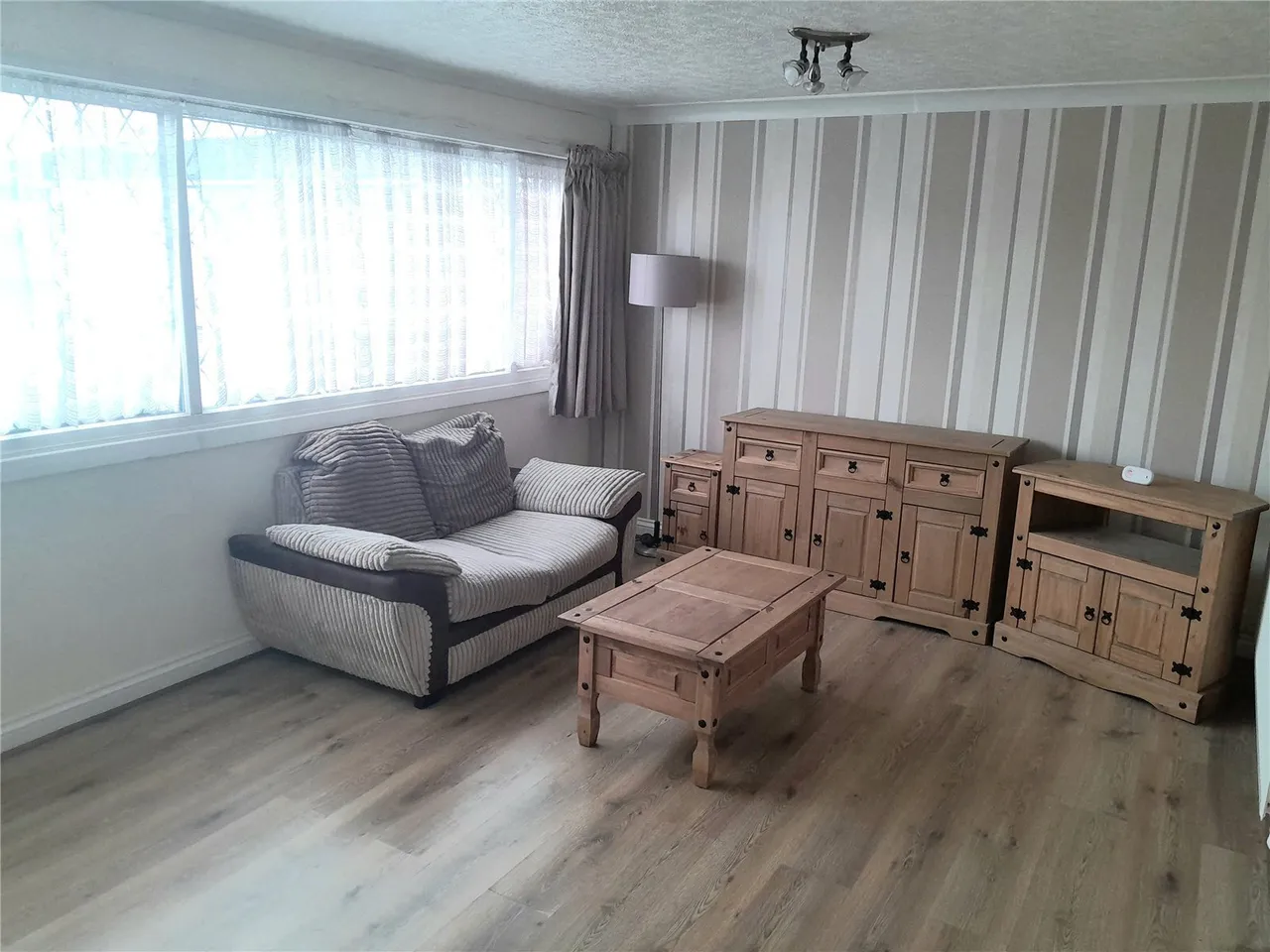 Clover Avenue, Birmingham, West Midlands, B37, photo 3