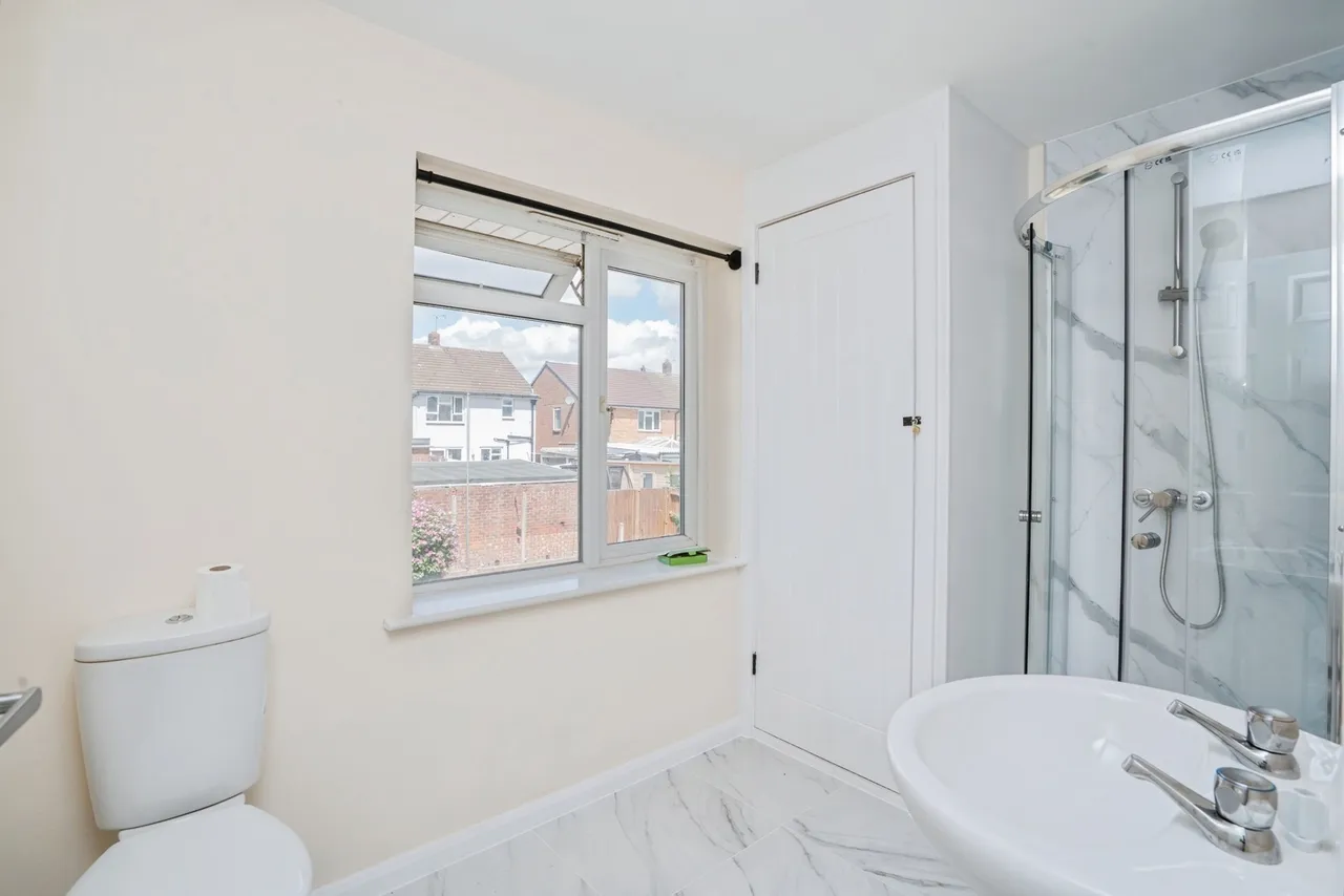 Bell Crescent, Waterlooville, PO7, photo 18