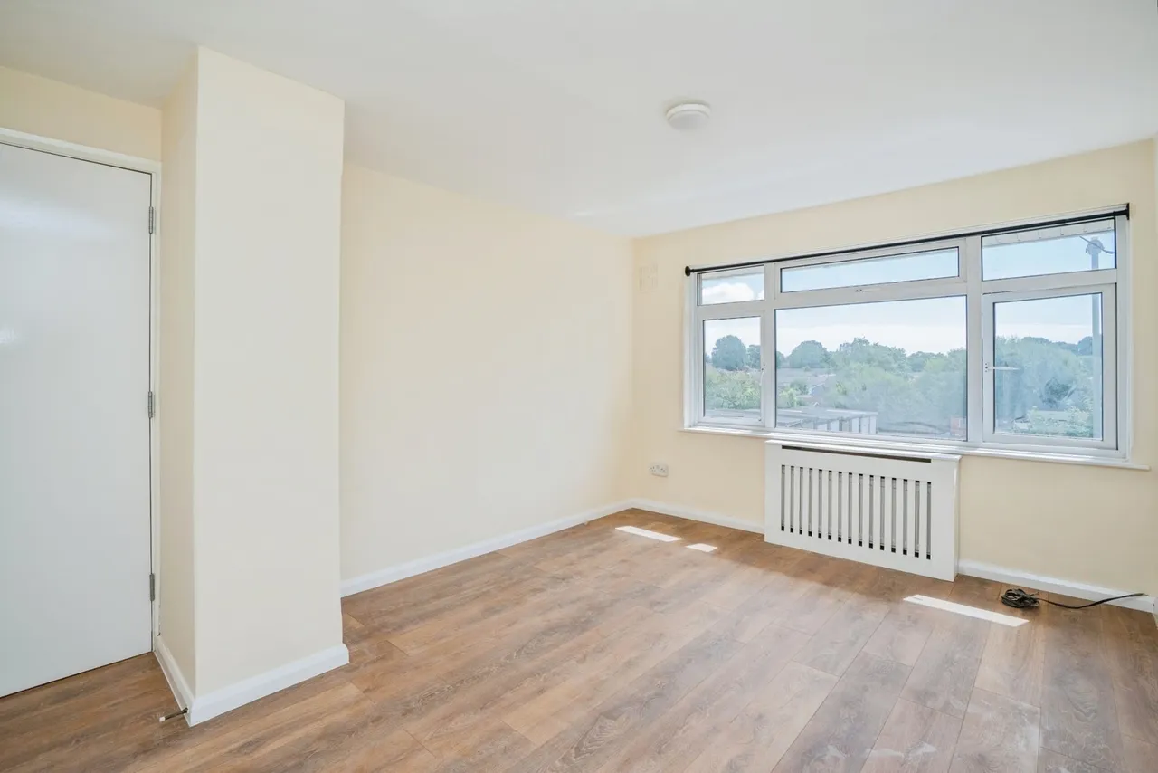 Bell Crescent, Waterlooville, PO7, photo 15
