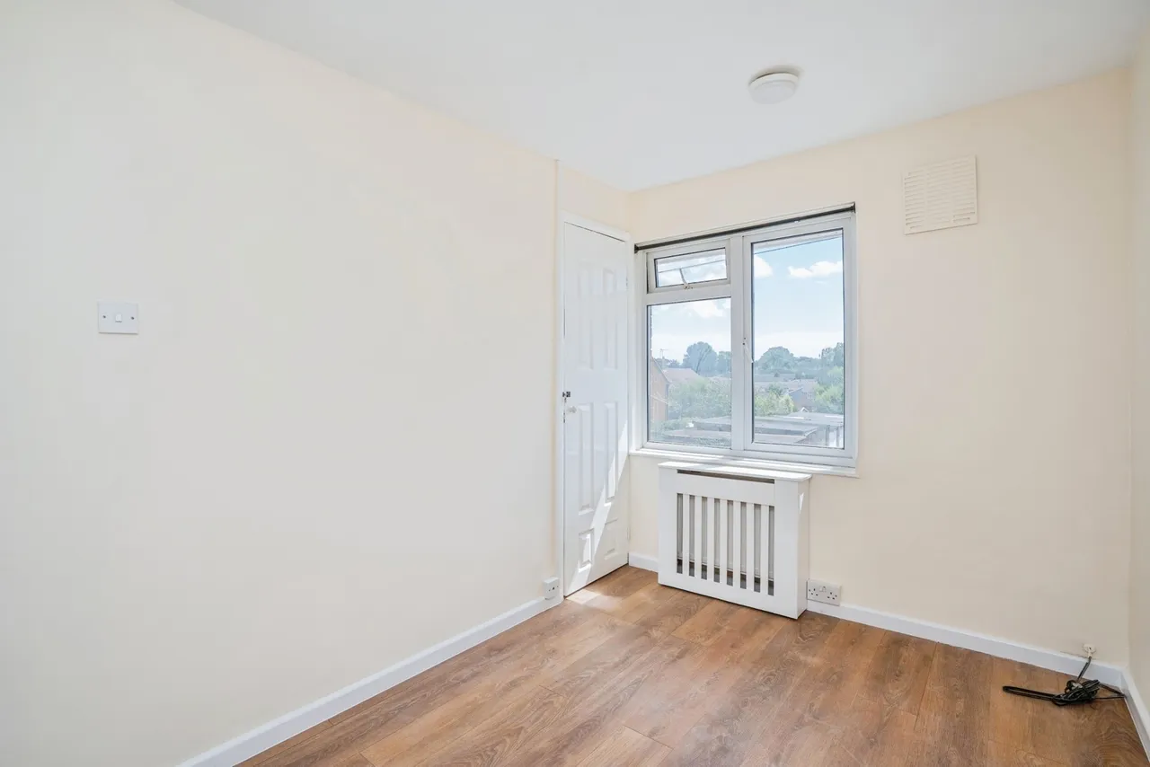 Bell Crescent, Waterlooville, PO7, photo 13
