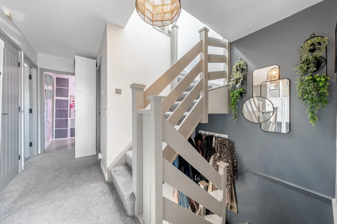 Heathercroft, Chapel Allerton, LS7, photo 13