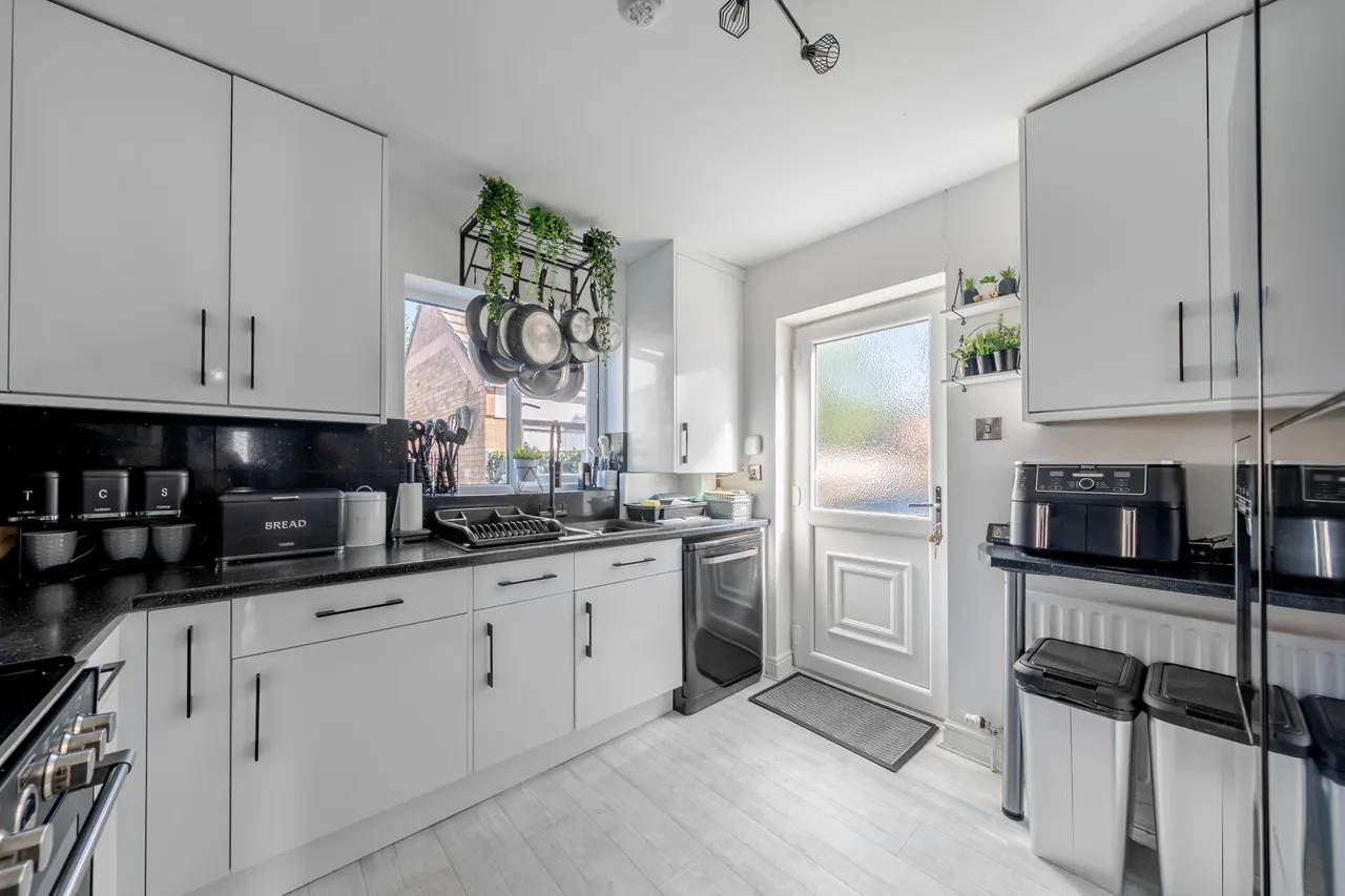 Heathercroft, Chapel Allerton, LS7, photo 6