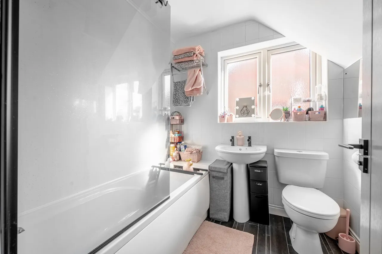 Heathercroft, Chapel Allerton, LS7, photo 12