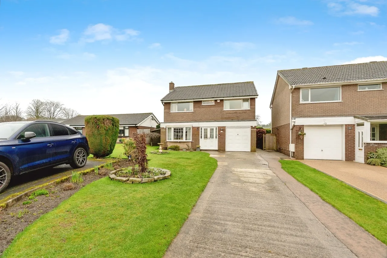 Ravens Grove, Burnley, Lancashire, BB10, photo 24