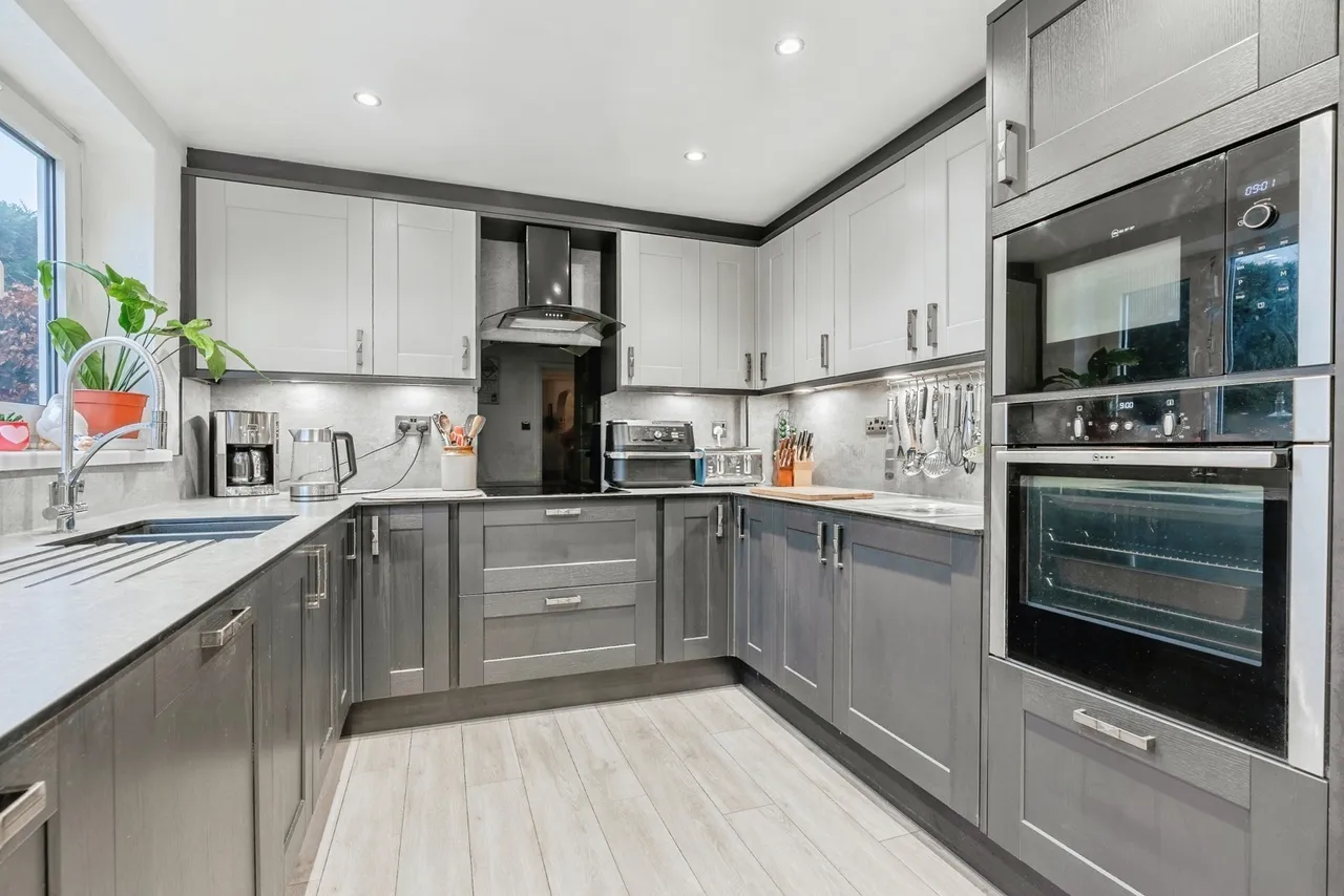 Ravens Grove, Burnley, Lancashire, BB10, photo 4