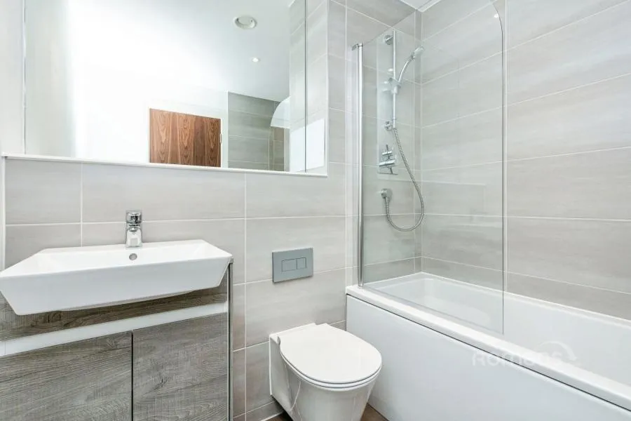 Churchill Place, Basingstoke, RG21, photo 8