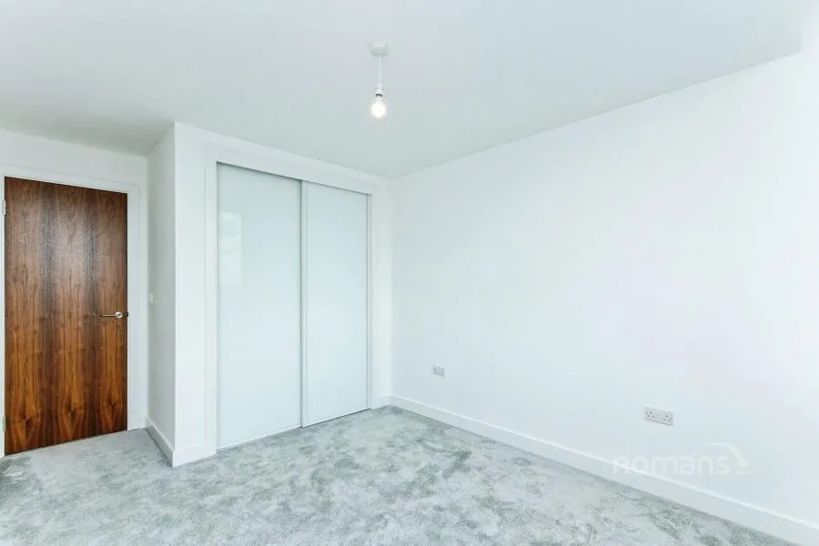 Churchill Place, Basingstoke, RG21, photo 7