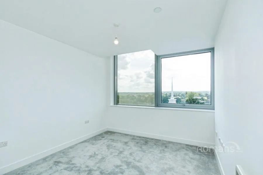 Churchill Place, Basingstoke, RG21, photo 6