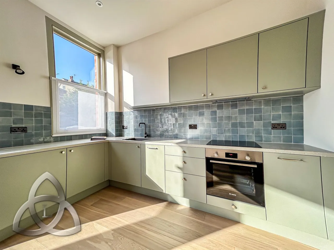 Ebbsfleet Road, London, NW2, photo 8